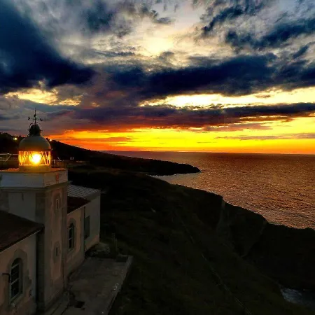 Felisa San Vicente De La Barquera